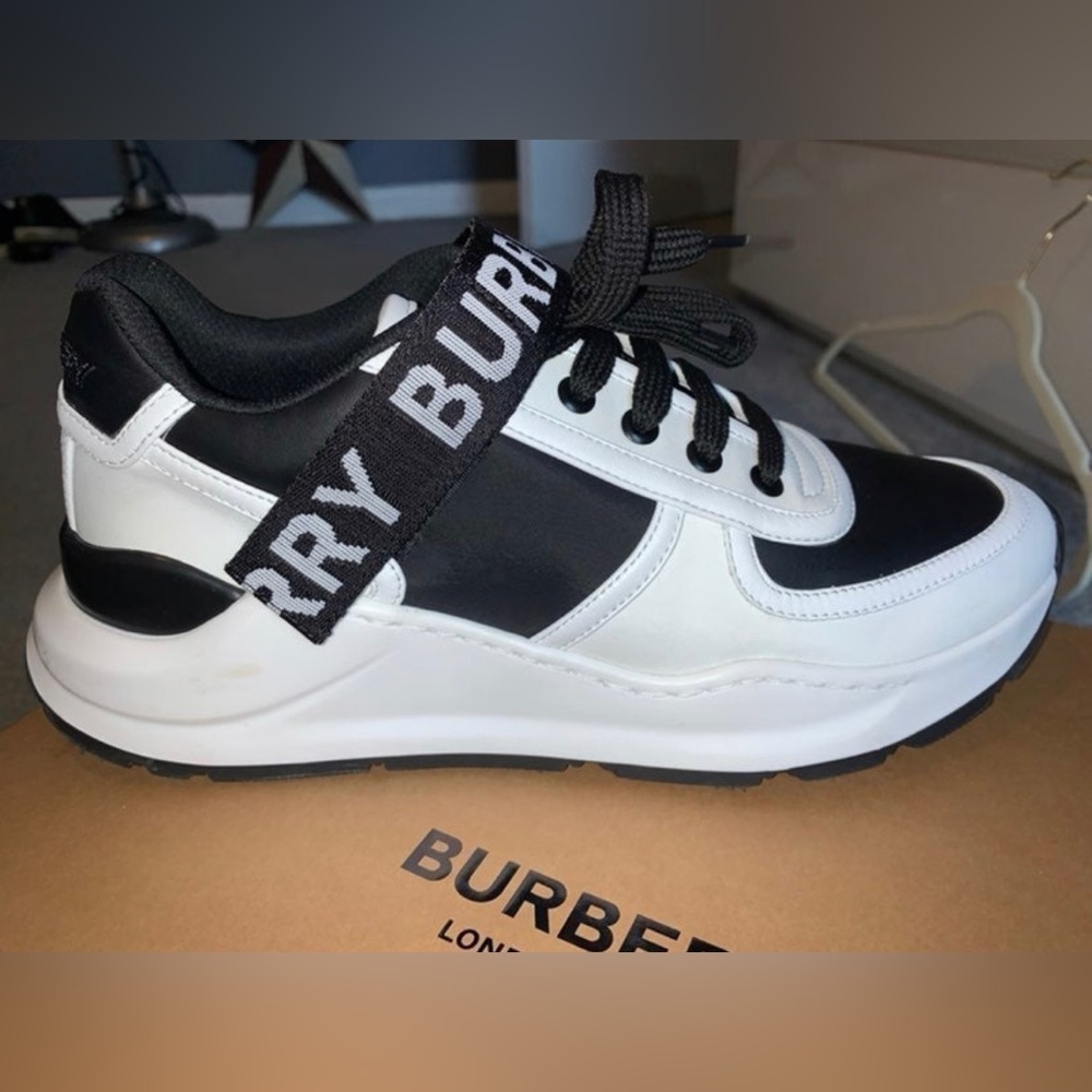 Burberry Sneakers Women - Picture 6 of 9
